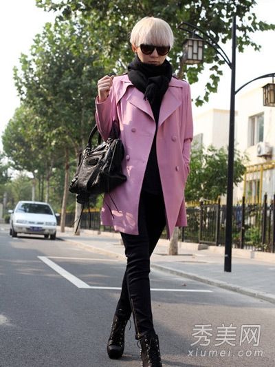 街头摄影师用8种时尚展示春装来吸引注意力。