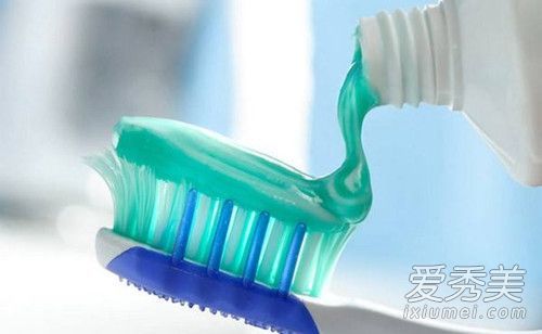 牙膏能卸妝嗎？牙膏能去除粉刺嗎