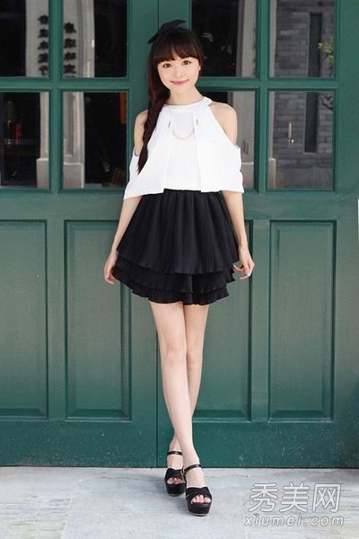 8件露肩露脐的美式防暑背心