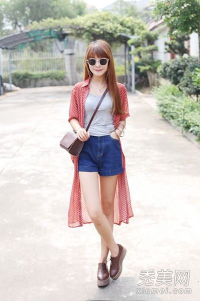 短裤+厚底鞋增加显腿长度，短腿变得又白又瘦[照片]