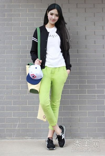 外套+T恤+五一出游打底裤