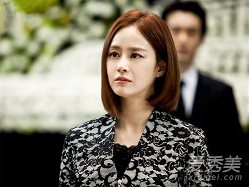 韩国戏剧女王剪短头发金泰熙重返全智贤