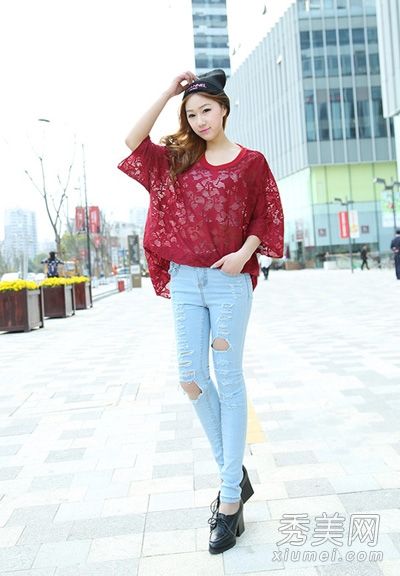 蕾丝上衣+裤子舒适、休闲、甜美