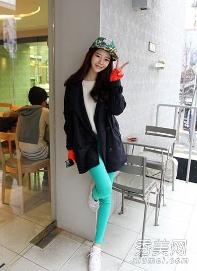 汉代春装婚纱照中的美女街景