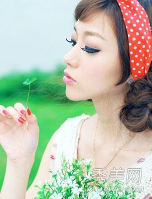 初秋24小时保湿美白计划,时刻滋润和美化肌肉。