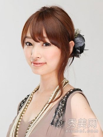 新鲜爆米花夏季快速捆扎方法教程。