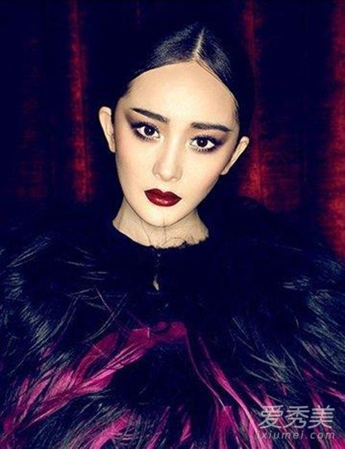 烟熏妆也是如此。有些人很漂亮,有些人很丑。