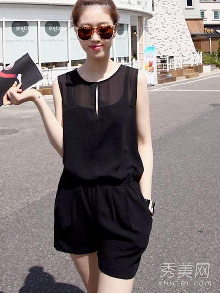 夏季流行的服装透明服装是最性感的