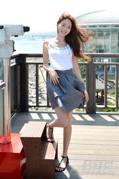 短裤和裙子的可爱背心是最可爱的