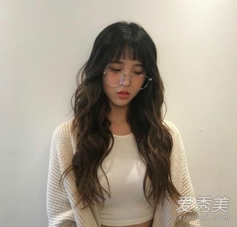 84能漂白白色毛衣染色吗？