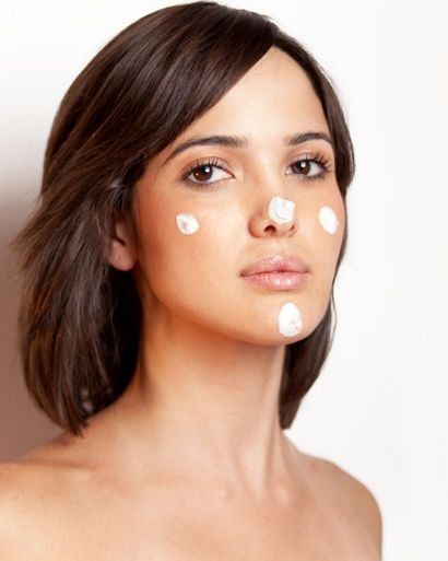 过期化妆品让痤疮变得疯狂