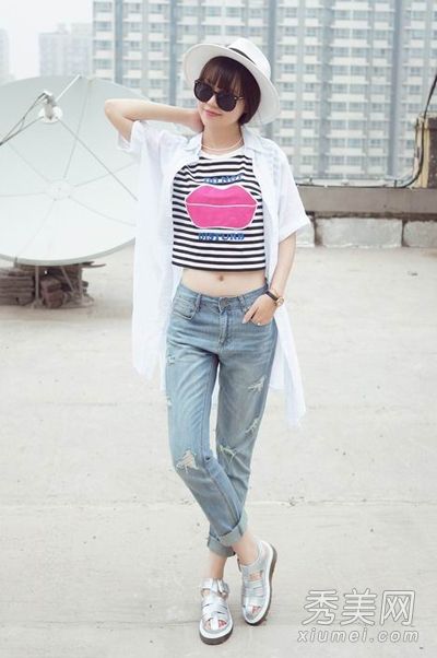 漂亮的衣服和鞋子需要一双厚底凉鞋和十双高帮鞋。