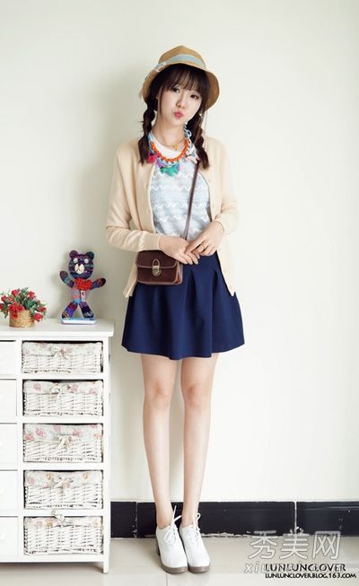 春夏防晒帽配裙子甜美减龄