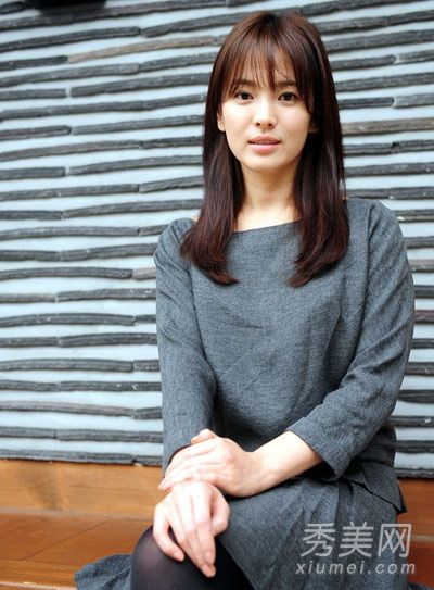 宋慧京展示优雅、甜美、多变的春装