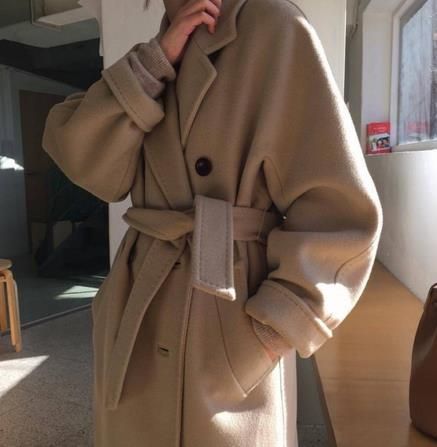 如何不用熨斗熨大衣？