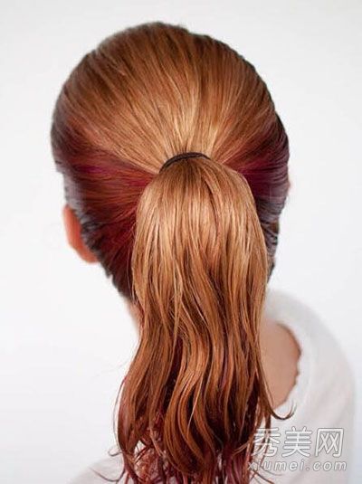 丸红马尾辫夏季5个扎头发的方法步骤