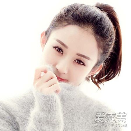 圆圆的脸红妹妹赵原来的发型也是那么时髦