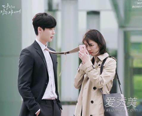 当你睡着的时候第7-10集:秀芝高跟鞋是什么牌子的?