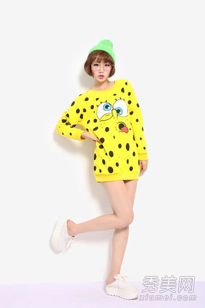 推荐给新秋装的卡通图案已经出现。