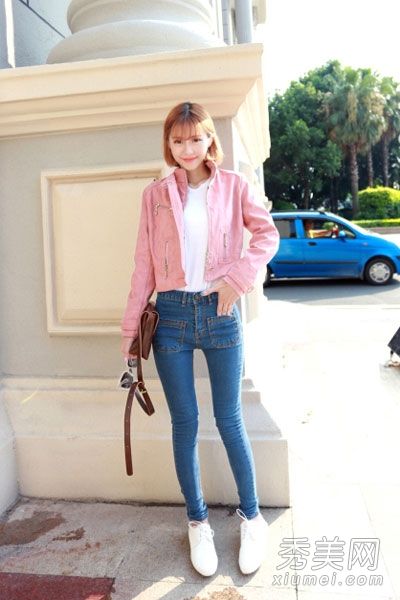 新的粉色秋装让秋装更加甜美清新。