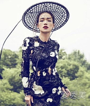 《聂隐娘》中女神舒淇的发型充满明星气息。