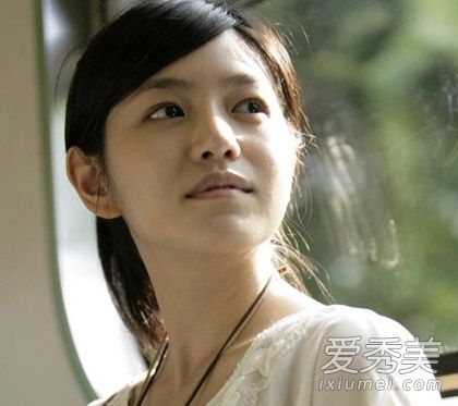 陈妍希·赵·李颖·纳扎尔改变了发型,世界开始变得粉红。