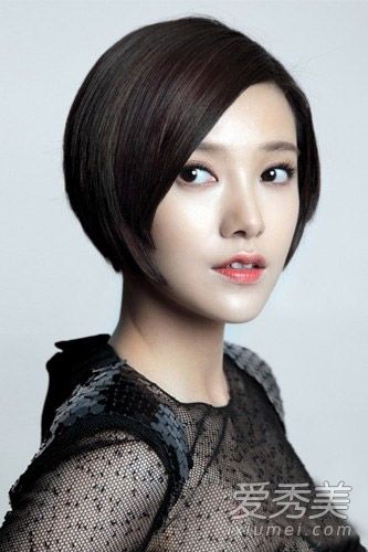 拒绝长发飘飘的短发成就女神范