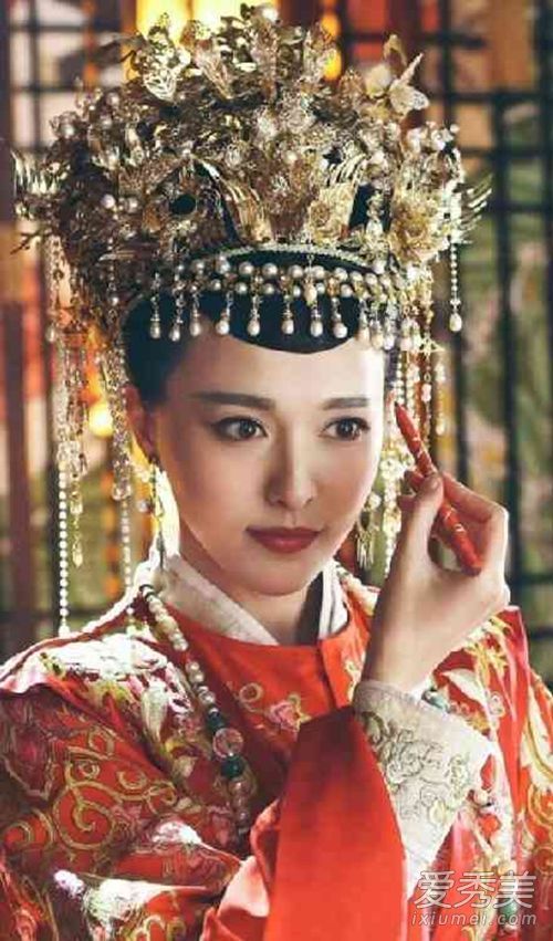 《锦绣未央》唐嫣的奇特造型、浓眉在古代流行吗？