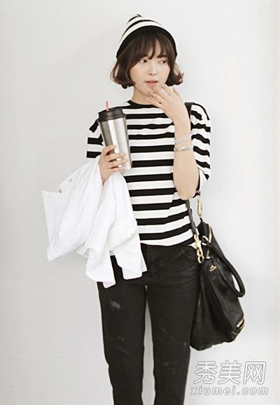 条纹夹克配长裤经典无敌休闲时尚