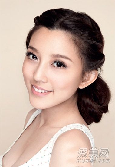 长发DIY步骤说明3种常见发型