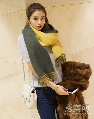 格子围巾或流苏围巾秋冬围巾领带方法
