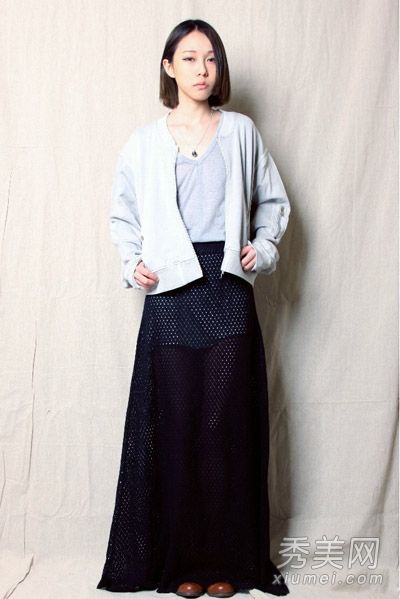 三月和四月是你穿着小外套和长裙时最美丽的月份。