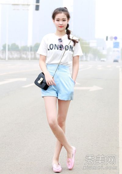 t恤搭配短裤经典无敌实用服装