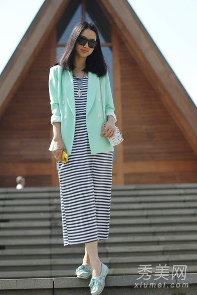 服装和套装时尚搭配，迎合当季潮流