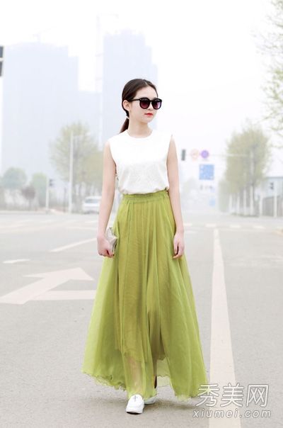 t恤或长裙子衬衫假日时尚风格