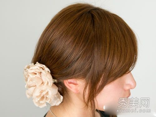 超级简单日式盘发教程发饰搭配更多女士