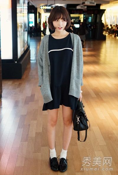 四月份穿什么样的针织开衫配裙子可以