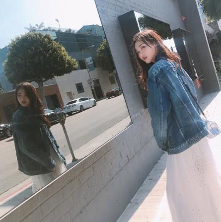 同样的巴黎世家牛仔夹克在唐嫣多少钱?