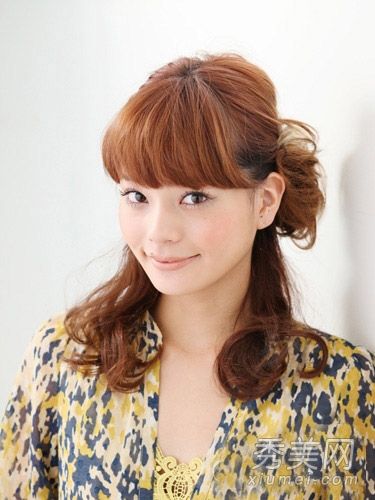 超级气质长发扎法花玉米公主头搭配更浪漫