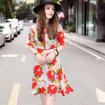 不要急着换你的秋装，它会让你保持美丽。