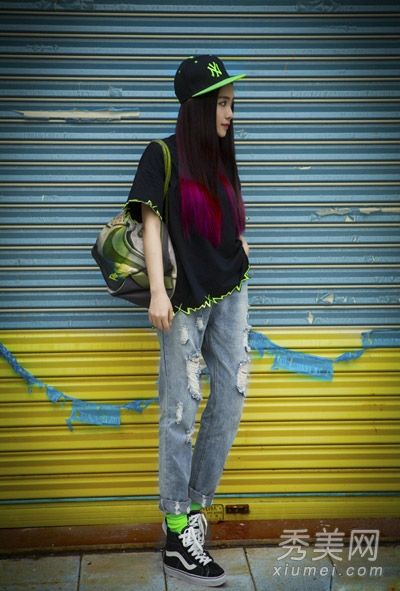 t恤和牛仔裤将穿20多天。