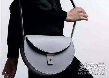 pb0110在中国卖什么品牌