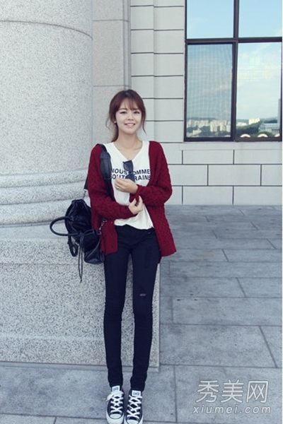 百搭牛仔裤打造最小韩范儿的最佳眼线