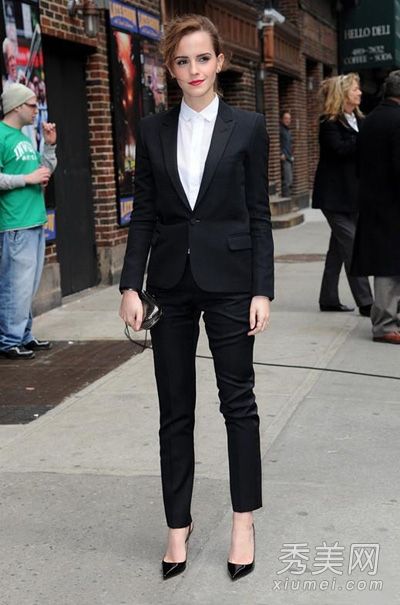 西服套装好帅，春日优雅的女孩