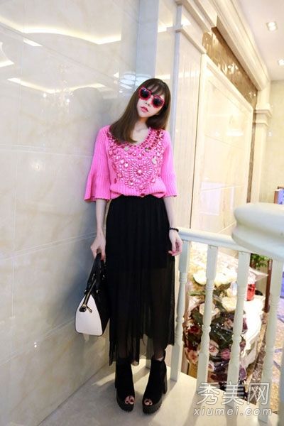 春天穿长裙巧藏象腿