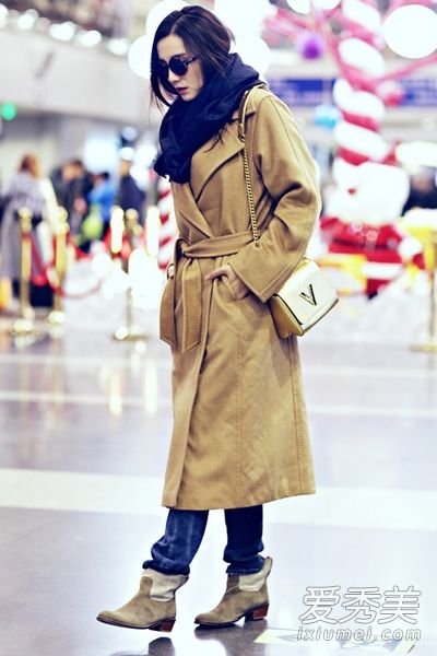 小宋佳驼色外套的高雅艺术