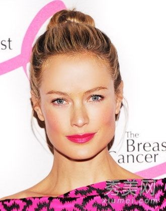 懒惰的发型是无法改变的。8种发型俏皮时尚，彰显气质。