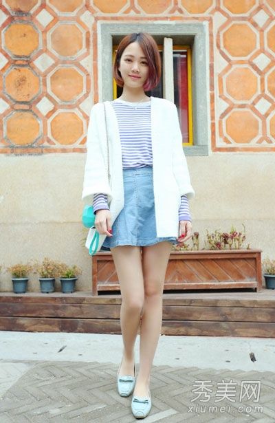 针织开衫+短裙时尚耐磨不撞衬衫