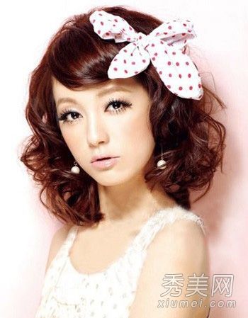 日本时尚发饰卷发+蝴蝶结新搭配