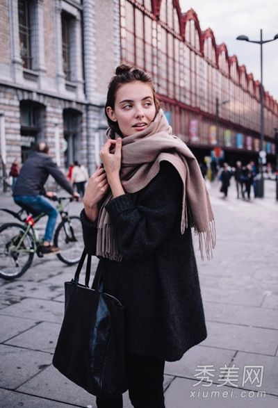 各种冬季时尚长围巾利器